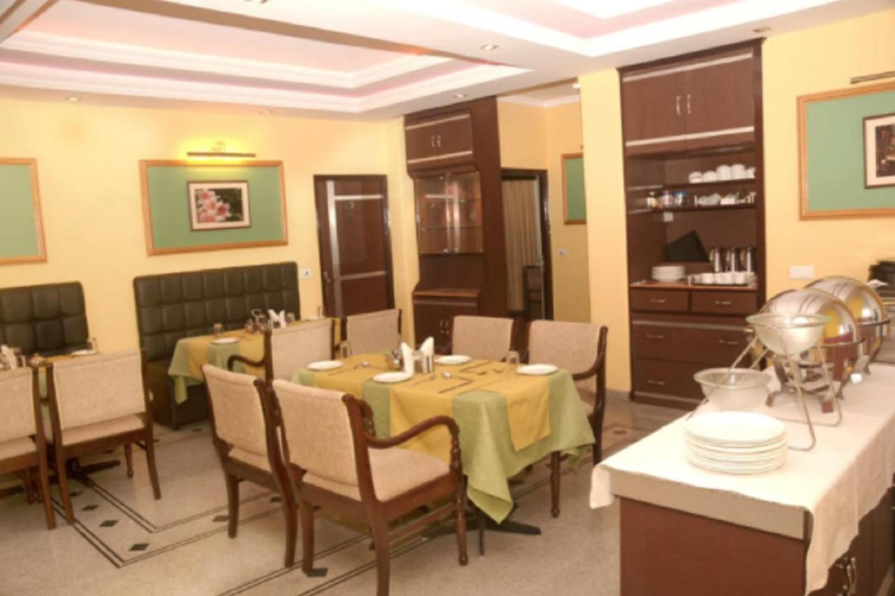 Goroomgo Marc Shimla Near Mall Road - Luxury Room - Excellent Service - Ample Parking - Best Hotel In Shimla Esterno foto
